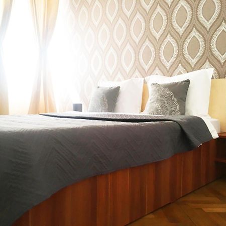 Sunny Old Town Apartment 브라쇼브 외부 사진