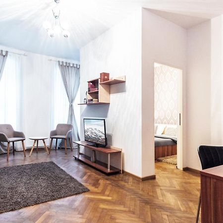 Sunny Old Town Apartment 브라쇼브 외부 사진