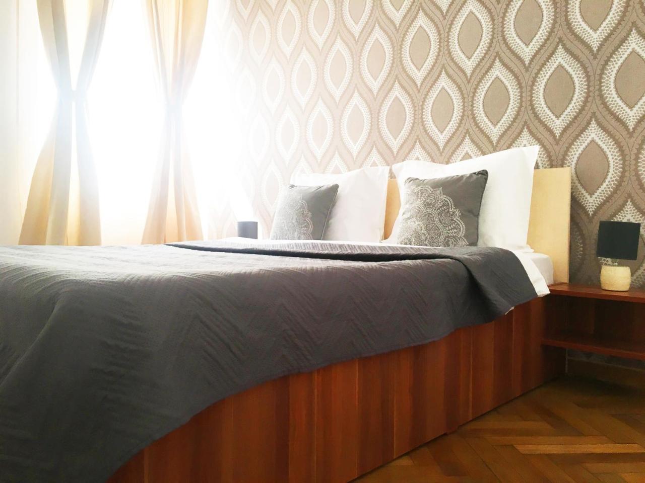 Sunny Old Town Apartment 브라쇼브 외부 사진