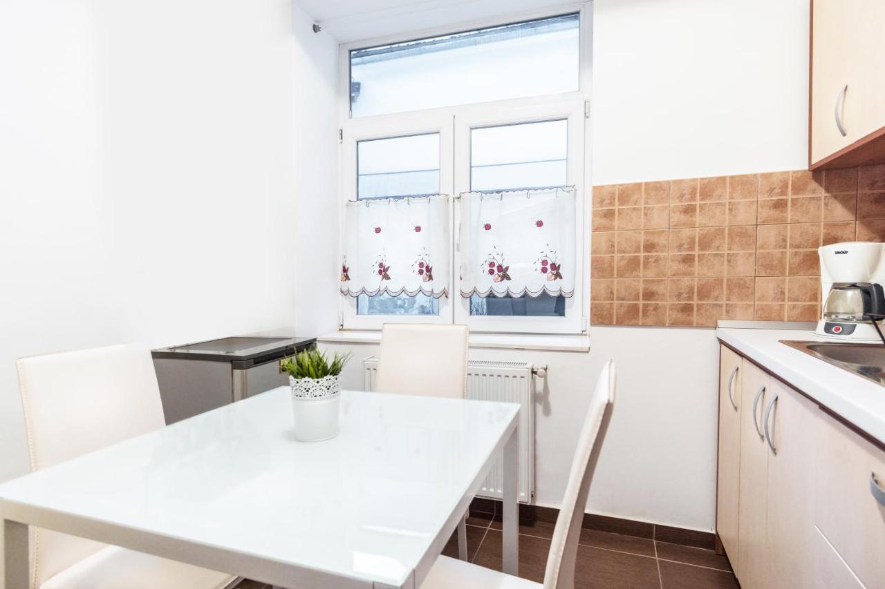 Sunny Old Town Apartment 브라쇼브 외부 사진